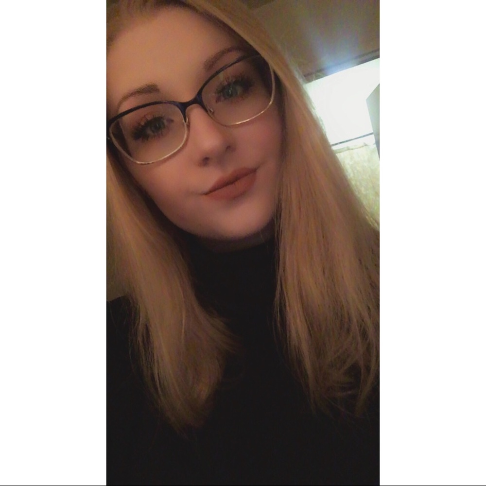Meet your Posher, Zoe
